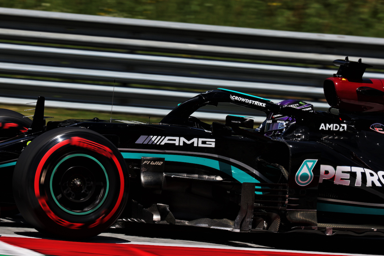GP AUSTRIA, Lewis Hamilton (GBR) Mercedes AMG F1 W12.
03.07.2021. Formula 1 World Championship, Rd 9, Austrian Grand Prix, Spielberg, Austria, Qualifiche Day.
- www.xpbimages.com, EMail: requests@xpbimages.com © Copyright: Batchelor / XPB Images