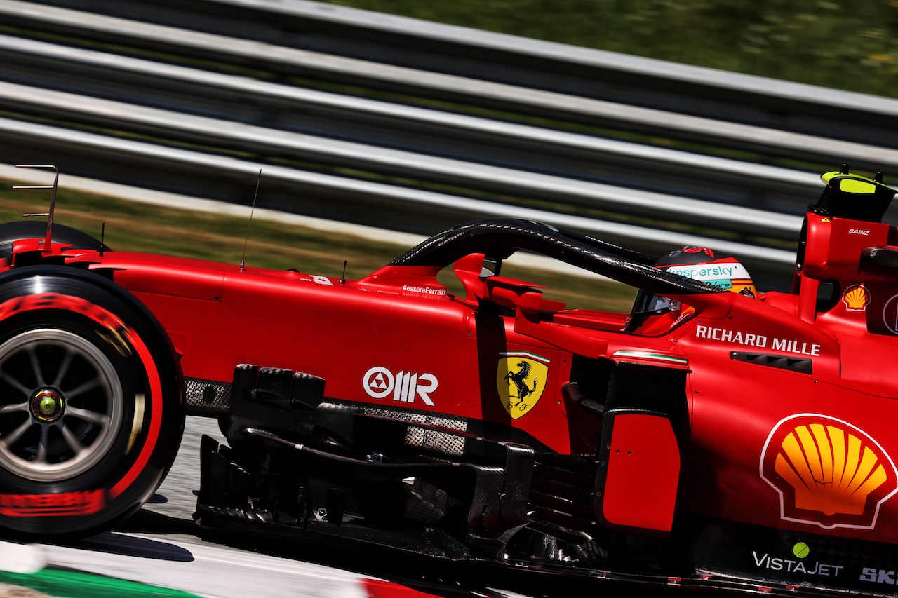 GP AUSTRIA, Carlos Sainz Jr (ESP) Ferrari SF-21.
03.07.2021. Formula 1 World Championship, Rd 9, Austrian Grand Prix, Spielberg, Austria, Qualifiche Day.
- www.xpbimages.com, EMail: requests@xpbimages.com © Copyright: Batchelor / XPB Images