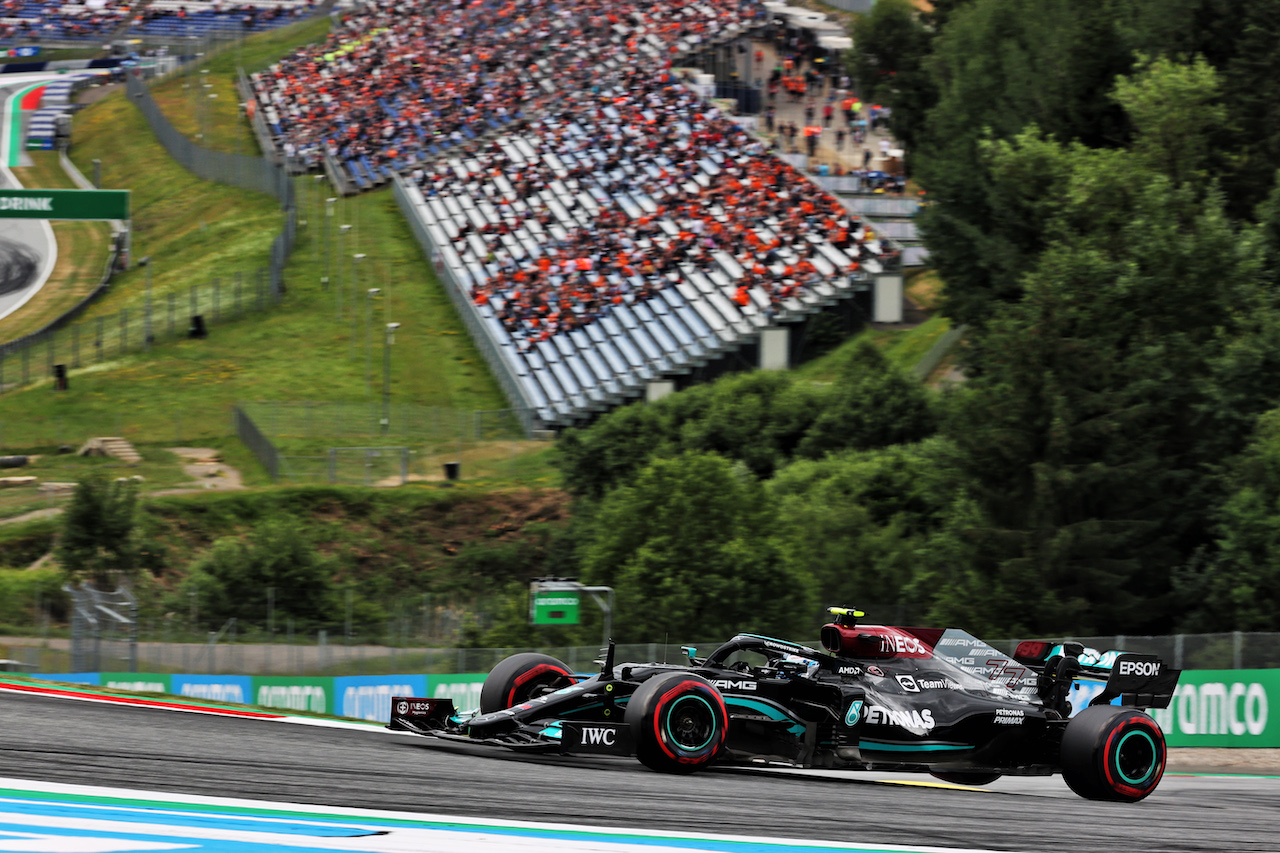 GP AUSTRIA, Valtteri Bottas (FIN) Mercedes AMG F1 W12.
02.07.2021. Formula 1 World Championship, Rd 9, Austrian Grand Prix, Spielberg, Austria, Practice Day.
- www.xpbimages.com, EMail: requests@xpbimages.com © Copyright: Batchelor / XPB Images