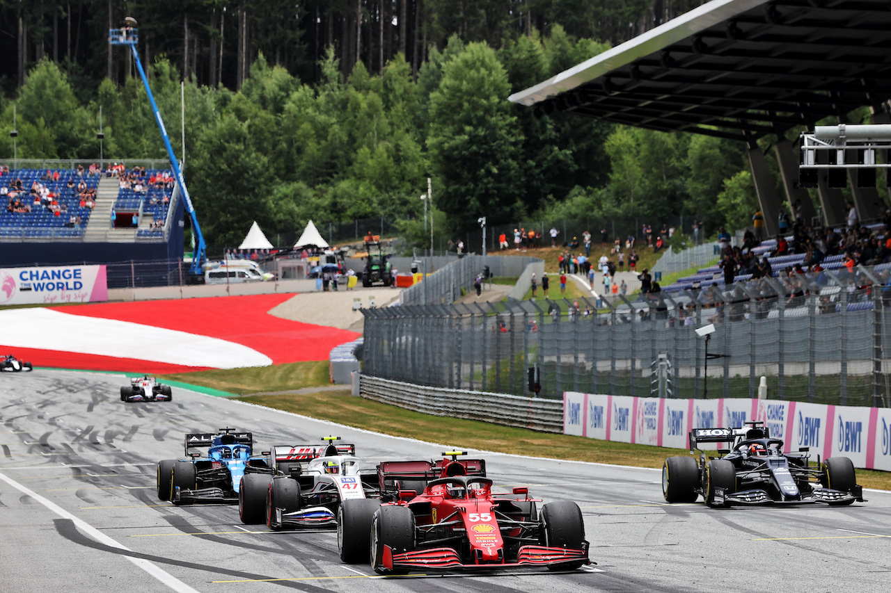GP AUSTRIA, Carlos Sainz Jr (ESP) Ferrari SF-21.
02.07.2021. Formula 1 World Championship, Rd 9, Austrian Grand Prix, Spielberg, Austria, Practice Day.
- www.xpbimages.com, EMail: requests@xpbimages.com © Copyright: Moy / XPB Images
