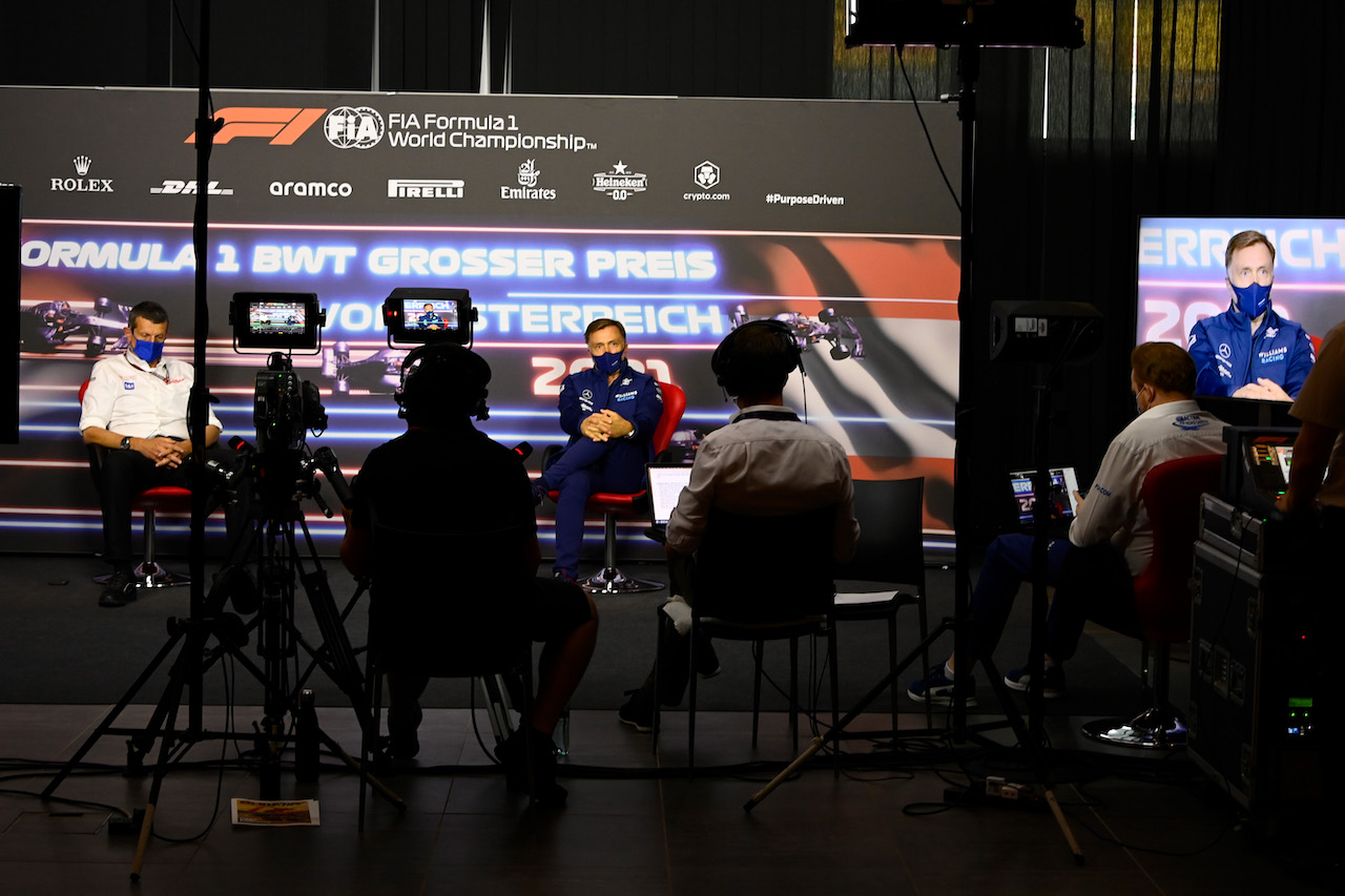GP AUSTRIA, (L to R): Guenther Steiner (ITA) Haas F1 Team Prinicipal e Jost Capito (GER) Williams Racing Chief Executive Officer in the FIA Press Conference.
02.07.2021. Formula 1 World Championship, Rd 9, Austrian Grand Prix, Spielberg, Austria, Practice Day.
- www.xpbimages.com, EMail: requests@xpbimages.com © Copyright: FIA Pool Image for Editorial Use Only