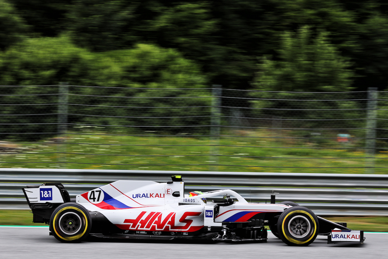 GP AUSTRIA, Mick Schumacher (GER) Haas VF-21.
02.07.2021. Formula 1 World Championship, Rd 9, Austrian Grand Prix, Spielberg, Austria, Practice Day.
- www.xpbimages.com, EMail: requests@xpbimages.com © Copyright: Batchelor / XPB Images