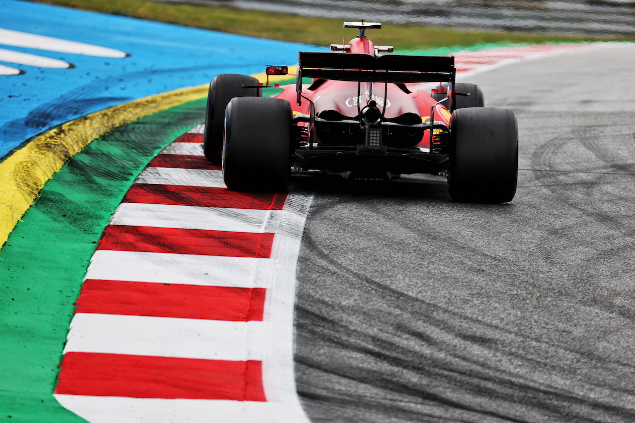GP AUSTRIA, Carlos Sainz Jr (ESP) Ferrari SF-21.
02.07.2021. Formula 1 World Championship, Rd 9, Austrian Grand Prix, Spielberg, Austria, Practice Day.
- www.xpbimages.com, EMail: requests@xpbimages.com © Copyright: Batchelor / XPB Images