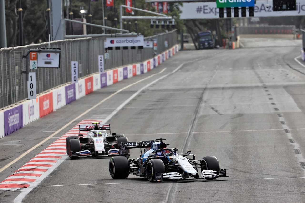 GP AZERBAIJAN, George Russell (GBR) Williams Racing FW43B.
06.06.2021. Formula 1 World Championship, Rd 6, Azerbaijan Grand Prix, Baku Street Circuit, Azerbaijan, Gara Day.
- www.xpbimages.com, EMail: requests@xpbimages.com © Copyright: Batchelor / XPB Images