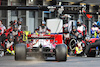 GP AZERBAIJAN, Kimi Raikkonen (FIN) Alfa Romeo Racing C41 makes a pit stop.
06.06.2021. Formula 1 World Championship, Rd 6, Azerbaijan Grand Prix, Baku Street Circuit, Azerbaijan, Gara Day.
- www.xpbimages.com, EMail: requests@xpbimages.com © Copyright: Charniaux / XPB Images