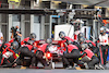 GP AZERBAIJAN, Kimi Raikkonen (FIN) Alfa Romeo Racing C41 makes a pit stop.
06.06.2021. Formula 1 World Championship, Rd 6, Azerbaijan Grand Prix, Baku Street Circuit, Azerbaijan, Gara Day.
- www.xpbimages.com, EMail: requests@xpbimages.com © Copyright: Charniaux / XPB Images