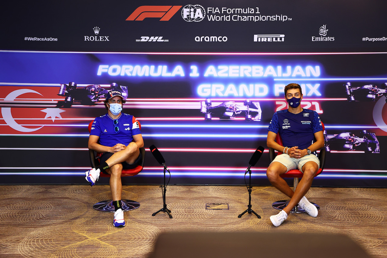 GP AZERBAIJAN, (L to R): Fernando Alonso (ESP) Alpine F1 Team e George Russell (GBR) Williams Racing in the FIA Press Conference.
03.06.2021. Formula 1 World Championship, Rd 6, Azerbaijan Grand Prix, Baku Street Circuit, Azerbaijan, Preparation Day.
- www.xpbimages.com, EMail: requests@xpbimages.com © Copyright: FIA Pool Image for Editorial Use Only