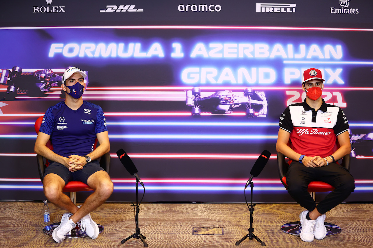 GP AZERBAIJAN, (L to R): Nicholas Latifi (CDN) Williams Racing e Antonio Giovinazzi (ITA) Alfa Romeo Racing in the FIA Press Conference.
03.06.2021. Formula 1 World Championship, Rd 6, Azerbaijan Grand Prix, Baku Street Circuit, Azerbaijan, Preparation Day.
- www.xpbimages.com, EMail: requests@xpbimages.com © Copyright: FIA Pool Image for Editorial Use Only
