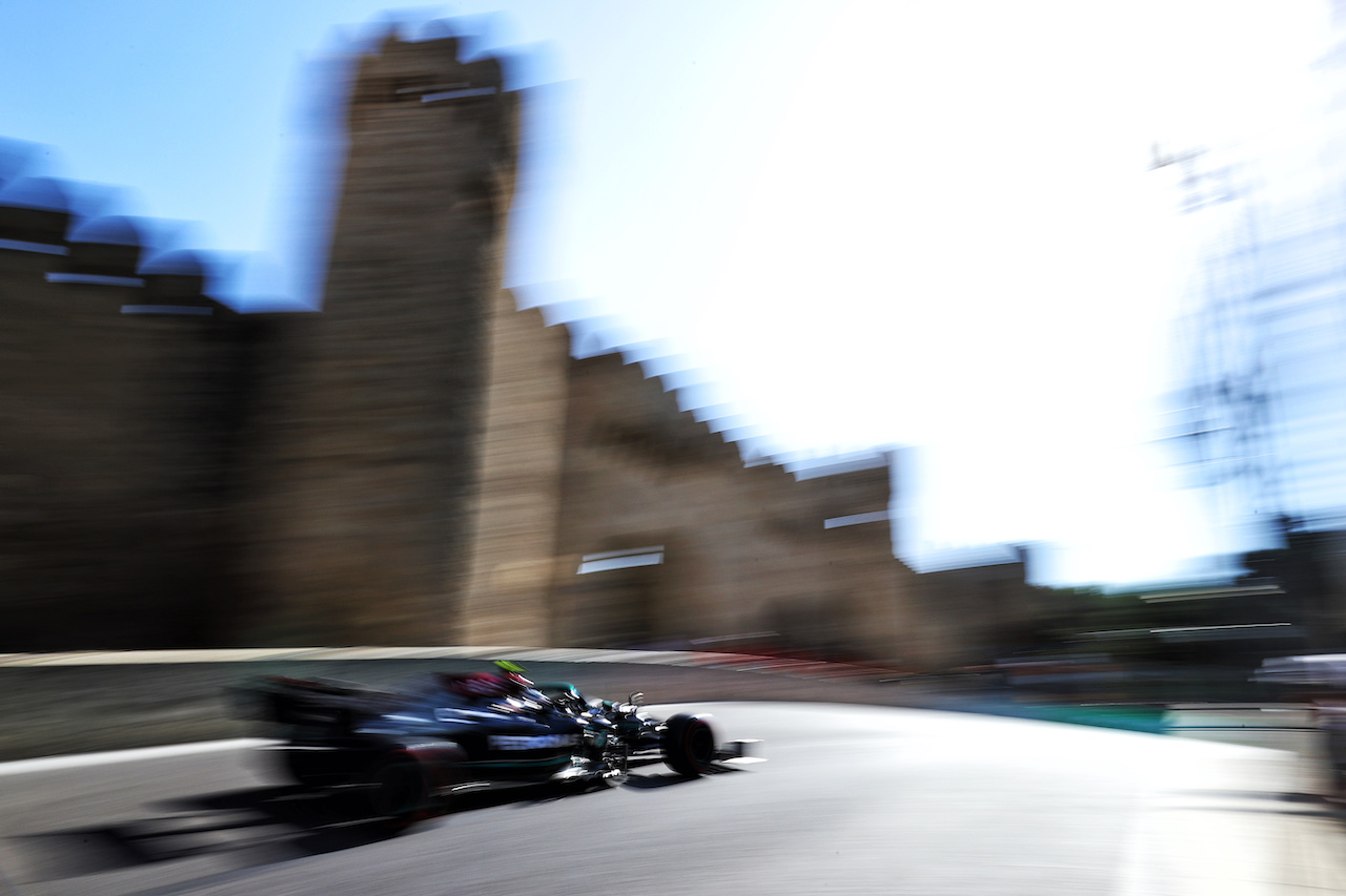GP AZERBAIJAN, Valtteri Bottas (FIN) Mercedes AMG F1 W12.
05.06.2021. Formula 1 World Championship, Rd 6, Azerbaijan Grand Prix, Baku Street Circuit, Azerbaijan, Qualifiche Day.
- www.xpbimages.com, EMail: requests@xpbimages.com © Copyright: Moy / XPB Images