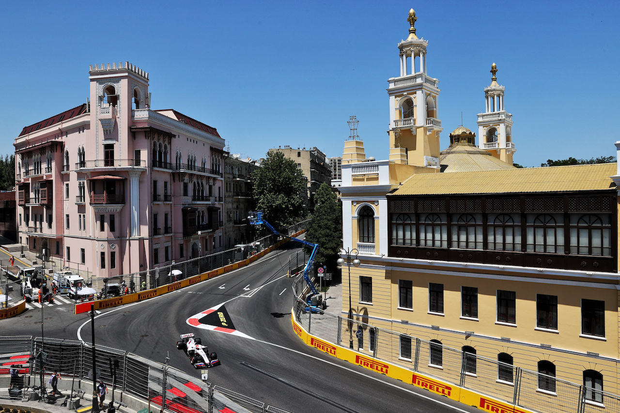 GP AZERBAIJAN, Nikita Mazepin (RUS) Haas F1 Team VF-21.
05.06.2021. Formula 1 World Championship, Rd 6, Azerbaijan Grand Prix, Baku Street Circuit, Azerbaijan, Qualifiche Day.
- www.xpbimages.com, EMail: requests@xpbimages.com © Copyright: Batchelor / XPB Images