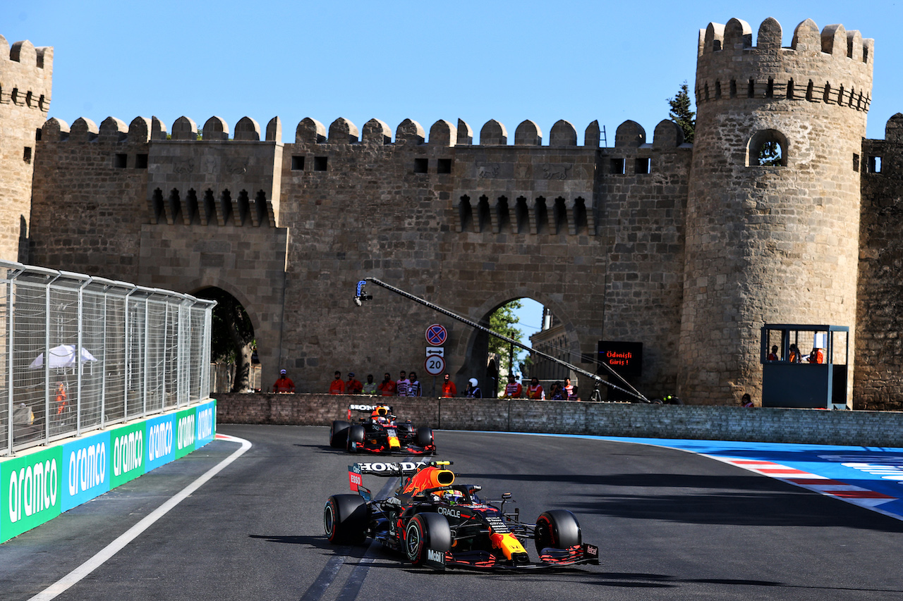 GP AZERBAIJAN, Sergio Perez (MEX) Red Bull Racing RB16B.
05.06.2021. Formula 1 World Championship, Rd 6, Azerbaijan Grand Prix, Baku Street Circuit, Azerbaijan, Qualifiche Day.
- www.xpbimages.com, EMail: requests@xpbimages.com © Copyright: Moy / XPB Images