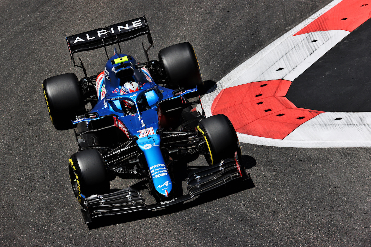 GP AZERBAIJAN, Esteban Ocon (FRA) Alpine F1 Team A521.
05.06.2021. Formula 1 World Championship, Rd 6, Azerbaijan Grand Prix, Baku Street Circuit, Azerbaijan, Qualifiche Day.
- www.xpbimages.com, EMail: requests@xpbimages.com © Copyright: Batchelor / XPB Images