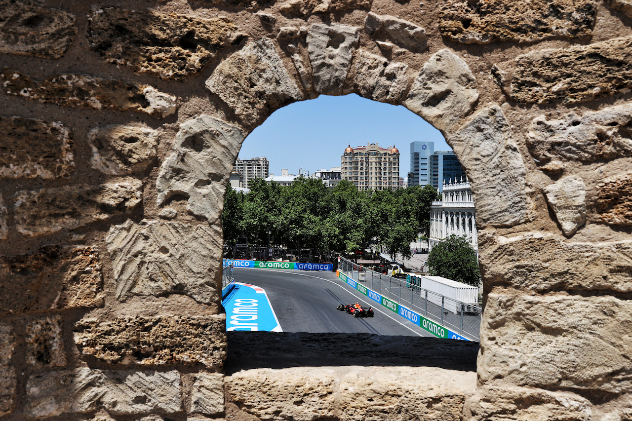 GP AZERBAIJAN, Sergio Perez (MEX) Red Bull Racing RB16B.
04.06.2021. Formula 1 World Championship, Rd 6, Azerbaijan Grand Prix, Baku Street Circuit, Azerbaijan, Practice Day.
- www.xpbimages.com, EMail: requests@xpbimages.com © Copyright: Batchelor / XPB Images