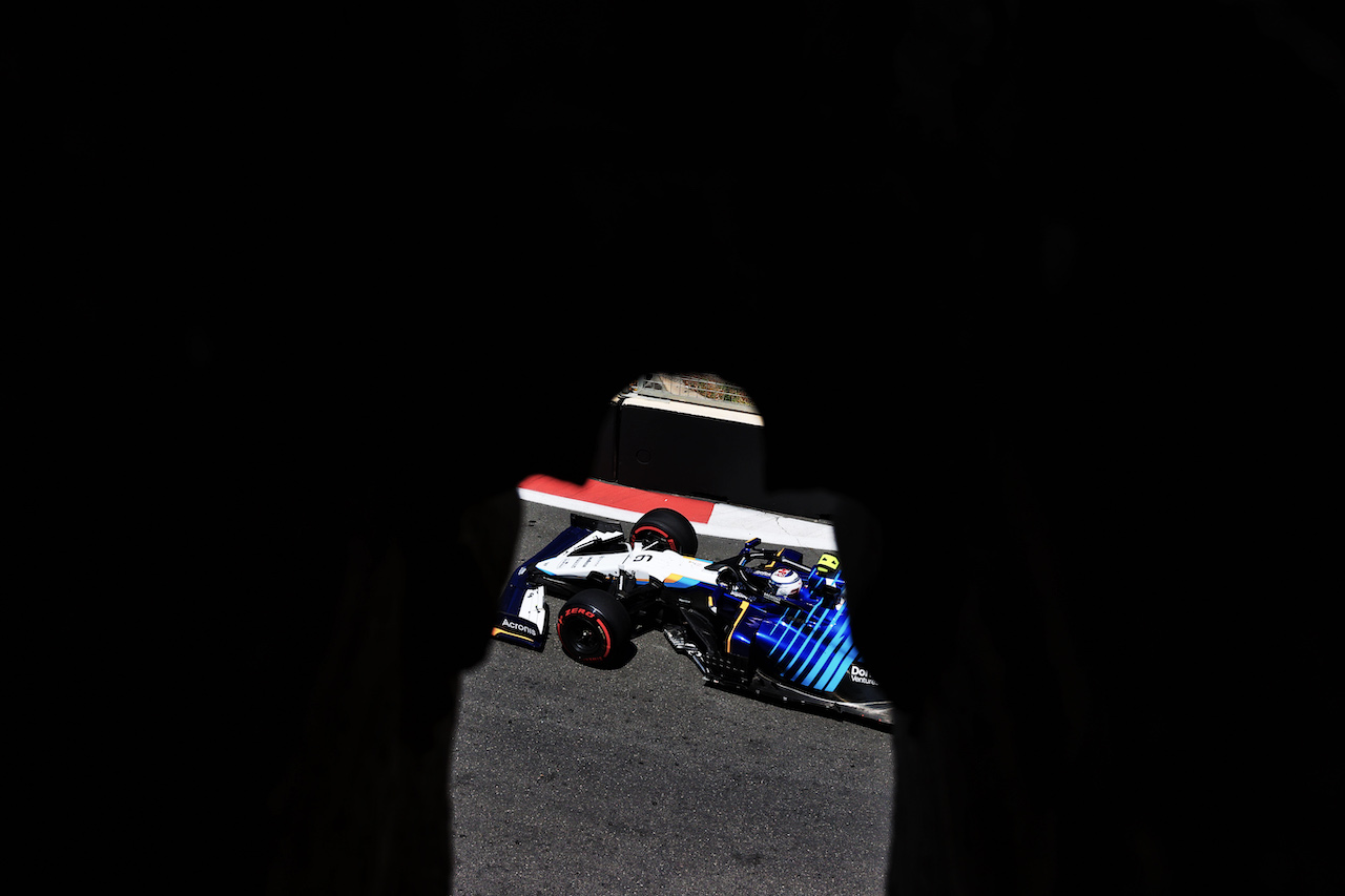GP AZERBAIJAN, Nicholas Latifi (CDN) Williams Racing FW43B.
04.06.2021. Formula 1 World Championship, Rd 6, Azerbaijan Grand Prix, Baku Street Circuit, Azerbaijan, Practice Day.
- www.xpbimages.com, EMail: requests@xpbimages.com © Copyright: Batchelor / XPB Images