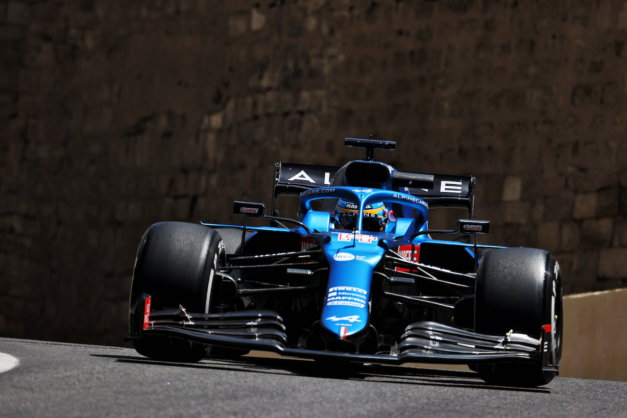 GP AZERBAIJAN, Fernando Alonso (ESP) Alpine F1 Team A521.
04.06.2021. Formula 1 World Championship, Rd 6, Azerbaijan Grand Prix, Baku Street Circuit, Azerbaijan, Practice Day.
- www.xpbimages.com, EMail: requests@xpbimages.com © Copyright: Batchelor / XPB Images