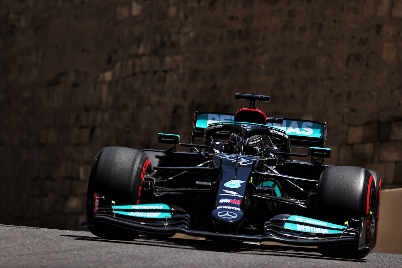 GP AZERBAIJAN, Lewis Hamilton (GBR) Mercedes AMG F1 W12.
04.06.2021. Formula 1 World Championship, Rd 6, Azerbaijan Grand Prix, Baku Street Circuit, Azerbaijan, Practice Day.
- www.xpbimages.com, EMail: requests@xpbimages.com © Copyright: Batchelor / XPB Images