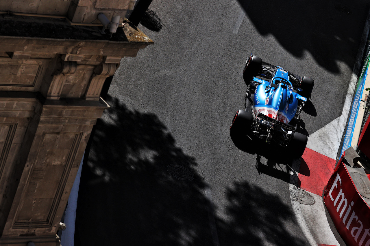 GP AZERBAIJAN, Fernando Alonso (ESP) Alpine F1 Team A521.
04.06.2021. Formula 1 World Championship, Rd 6, Azerbaijan Grand Prix, Baku Street Circuit, Azerbaijan, Practice Day.
- www.xpbimages.com, EMail: requests@xpbimages.com © Copyright: Batchelor / XPB Images