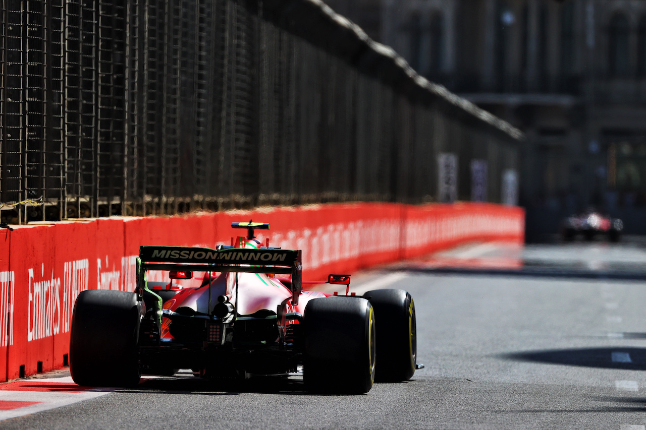 GP AZERBAIJAN, Carlos Sainz Jr (ESP) Ferrari SF-21.
04.06.2021. Formula 1 World Championship, Rd 6, Azerbaijan Grand Prix, Baku Street Circuit, Azerbaijan, Practice Day.
- www.xpbimages.com, EMail: requests@xpbimages.com © Copyright: Moy / XPB Images