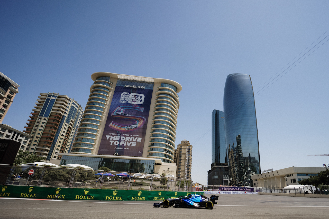 GP AZERBAIJAN, Nicholas Latifi (CDN) Williams Racing FW43B.
04.06.2021. Formula 1 World Championship, Rd 6, Azerbaijan Grand Prix, Baku Street Circuit, Azerbaijan, Practice Day.
- www.xpbimages.com, EMail: requests@xpbimages.com © Copyright: Bearne / XPB Images