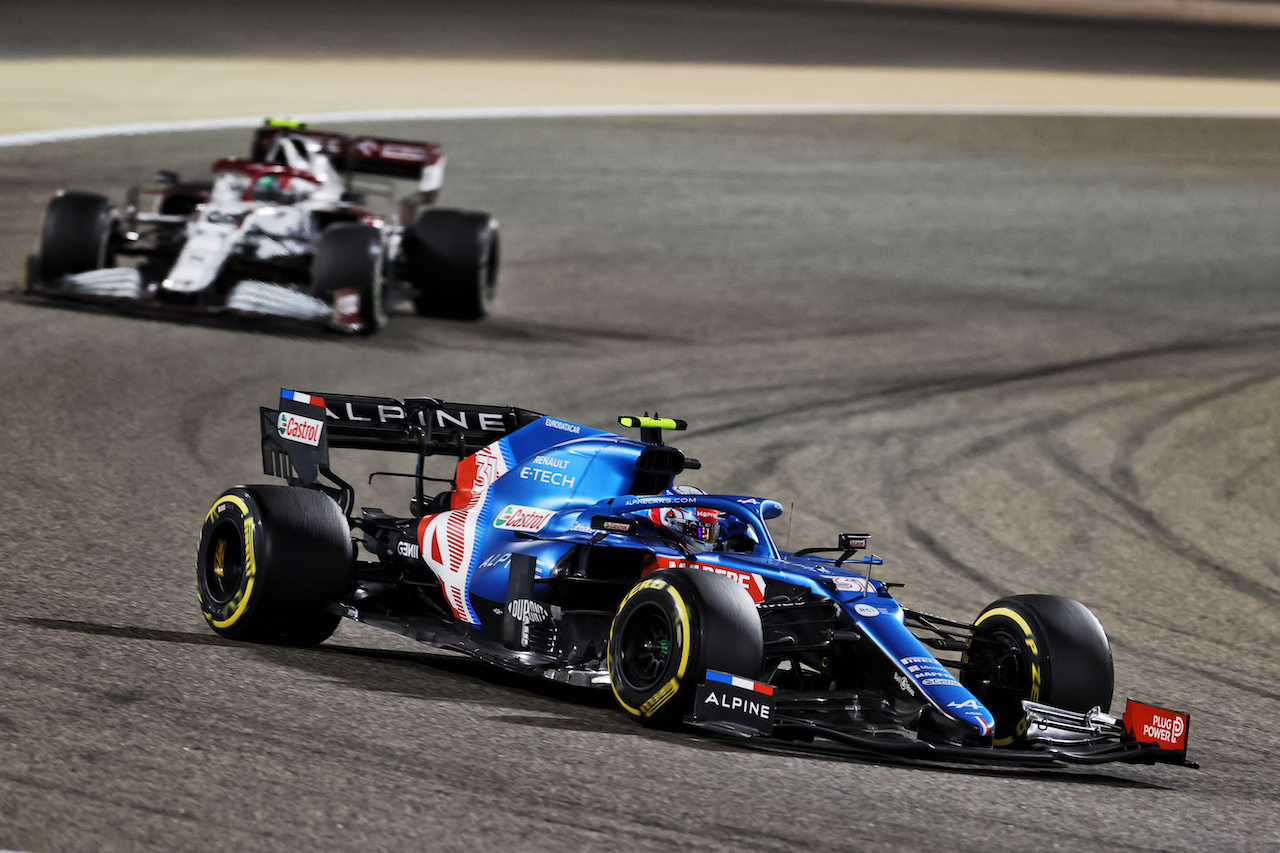 GP BAHRAIN, Esteban Ocon (FRA) Alpine F1 Team A521.
28.03.2021. Formula 1 World Championship, Rd 1, Bahrain Grand Prix, Sakhir, Bahrain, Gara Day.
- www.xpbimages.com, EMail: requests@xpbimages.com © Copyright: Charniaux / XPB Images