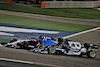 GP BAHRAIN, George Russell (GBR) Williams Racing FW43B e Yuki Tsunoda (JPN) AlphaTauri AT02 battle for position.
28.03.2021. Formula 1 World Championship, Rd 1, Bahrain Grand Prix, Sakhir, Bahrain, Gara Day.
- www.xpbimages.com, EMail: requests@xpbimages.com © Copyright: Batchelor / XPB Images