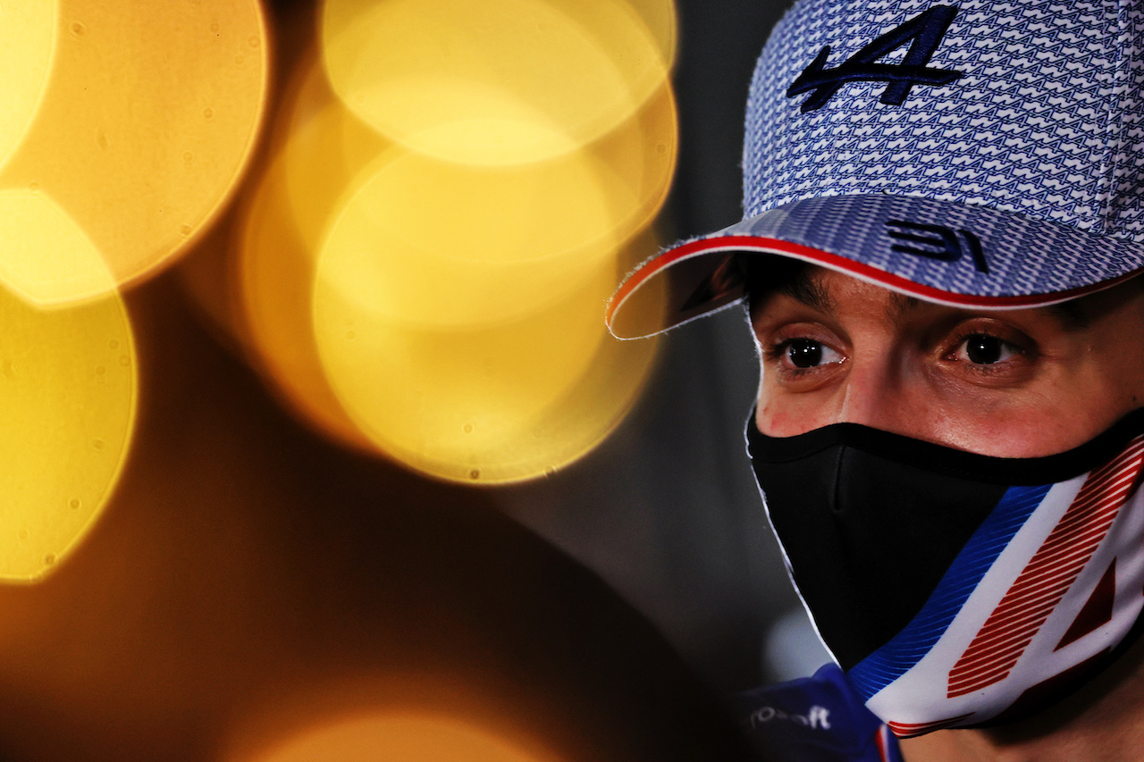 GP BAHRAIN, Esteban Ocon (FRA) Alpine F1 Team.
25.03.2021. Formula 1 World Championship, Rd 1, Bahrain Grand Prix, Sakhir, Bahrain, Preparation Day.
- www.xpbimages.com, EMail: requests@xpbimages.com © Copyright: Moy / XPB Images