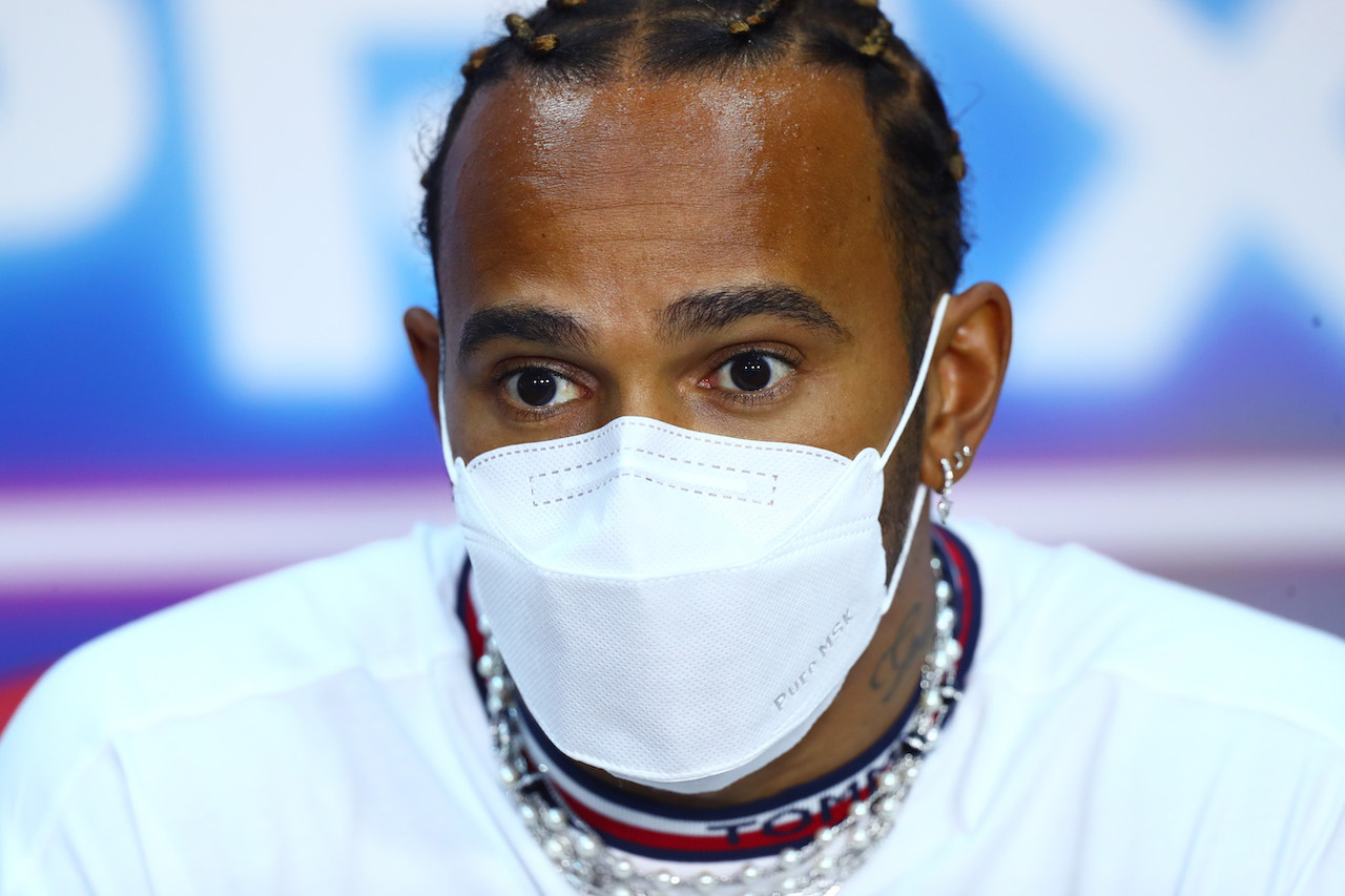 GP BAHRAIN, Lewis Hamilton (GBR) Mercedes AMG F1 in the FIA Press Conference.
25.03.2021. Formula 1 World Championship, Rd 1, Bahrain Grand Prix, Sakhir, Bahrain, Preparation Day.
- www.xpbimages.com, EMail: requests@xpbimages.com © Copyright: FIA Pool Image for Editorial Use Only