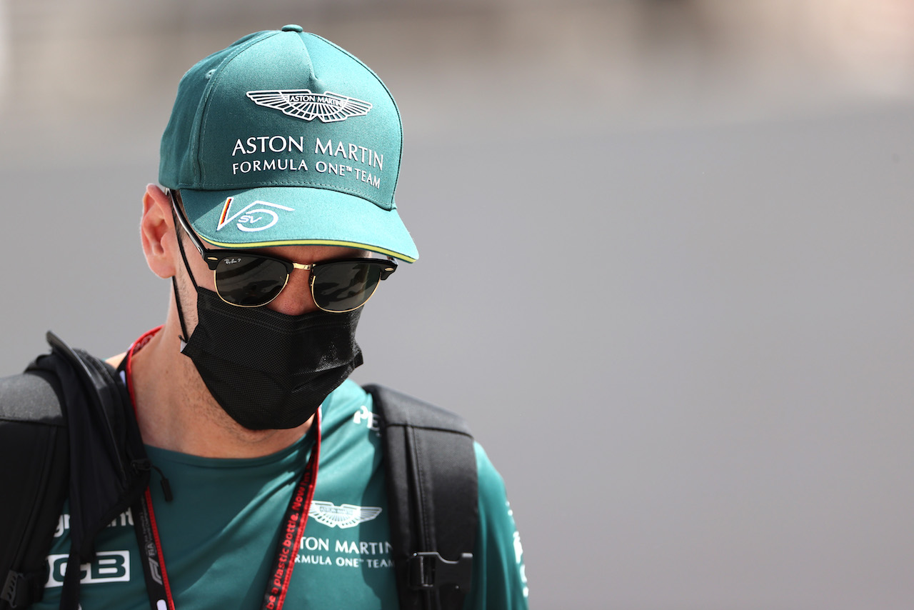 GP BAHRAIN, Sebastian Vettel (GER), Aston Martin F1 Team 25.03.2021. Formula 1 World Championship, Rd 1, Bahrain Grand Prix, Sakhir, Bahrain, Preparation Day.- www.xpbimages.com, EMail: requests@xpbimages.com ¬© Copyright: Charniaux / XPB Images