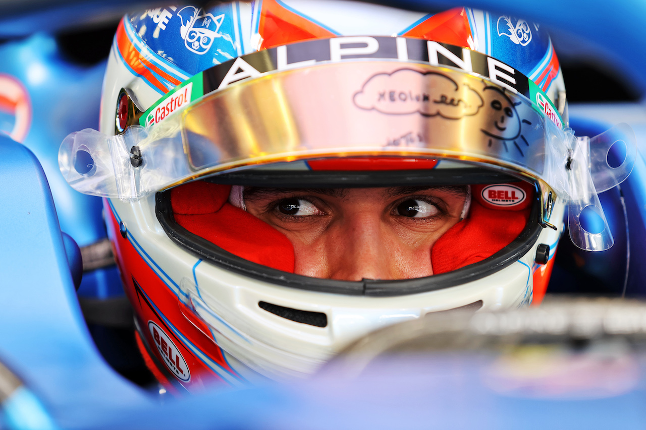 GP BAHRAIN, Esteban Ocon (FRA) Alpine F1 Team A521.
25.03.2021. Formula 1 World Championship, Rd 1, Bahrain Grand Prix, Sakhir, Bahrain, Preparation Day.
- www.xpbimages.com, EMail: requests@xpbimages.com © Copyright: Moy / XPB Images