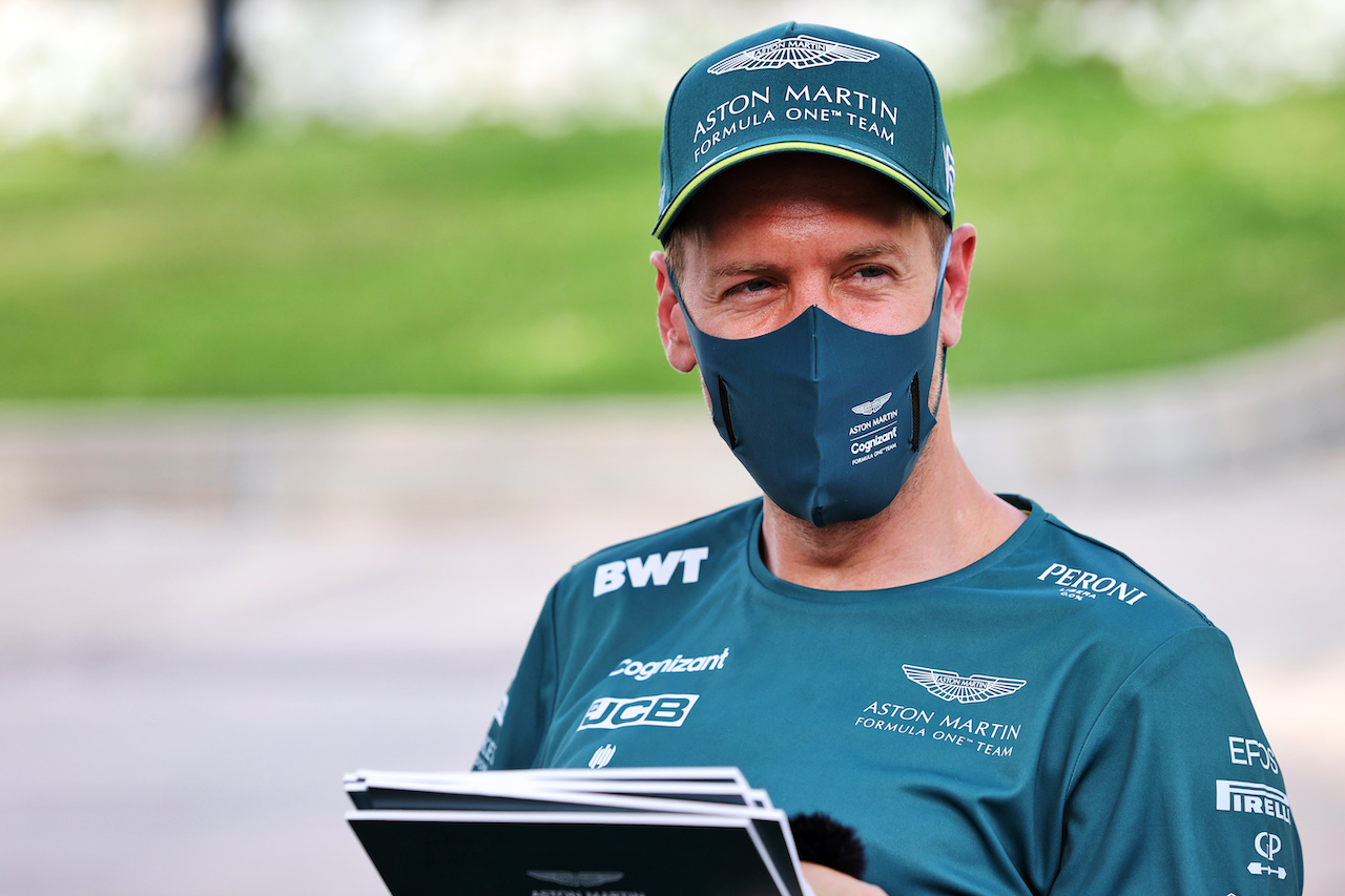 GP BAHRAIN, Sebastian Vettel (GER) Aston Martin F1 Team.
25.03.2021. Formula 1 World Championship, Rd 1, Bahrain Grand Prix, Sakhir, Bahrain, Preparation Day.
- www.xpbimages.com, EMail: requests@xpbimages.com © Copyright: Moy / XPB Images