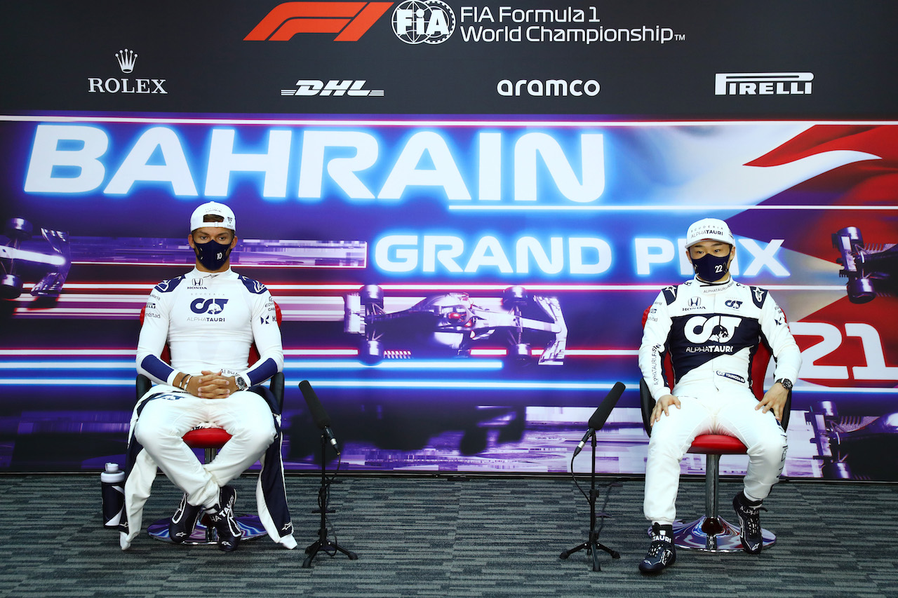 GP BAHRAIN, (L to R): Pierre Gasly (FRA) AlphaTauri e Yuki Tsunoda (JPN) AlphaTauri in the FIA Press Conference.
25.03.2021. Formula 1 World Championship, Rd 1, Bahrain Grand Prix, Sakhir, Bahrain, Preparation Day.
- www.xpbimages.com, EMail: requests@xpbimages.com © Copyright: FIA Pool Image for Editorial Use Only