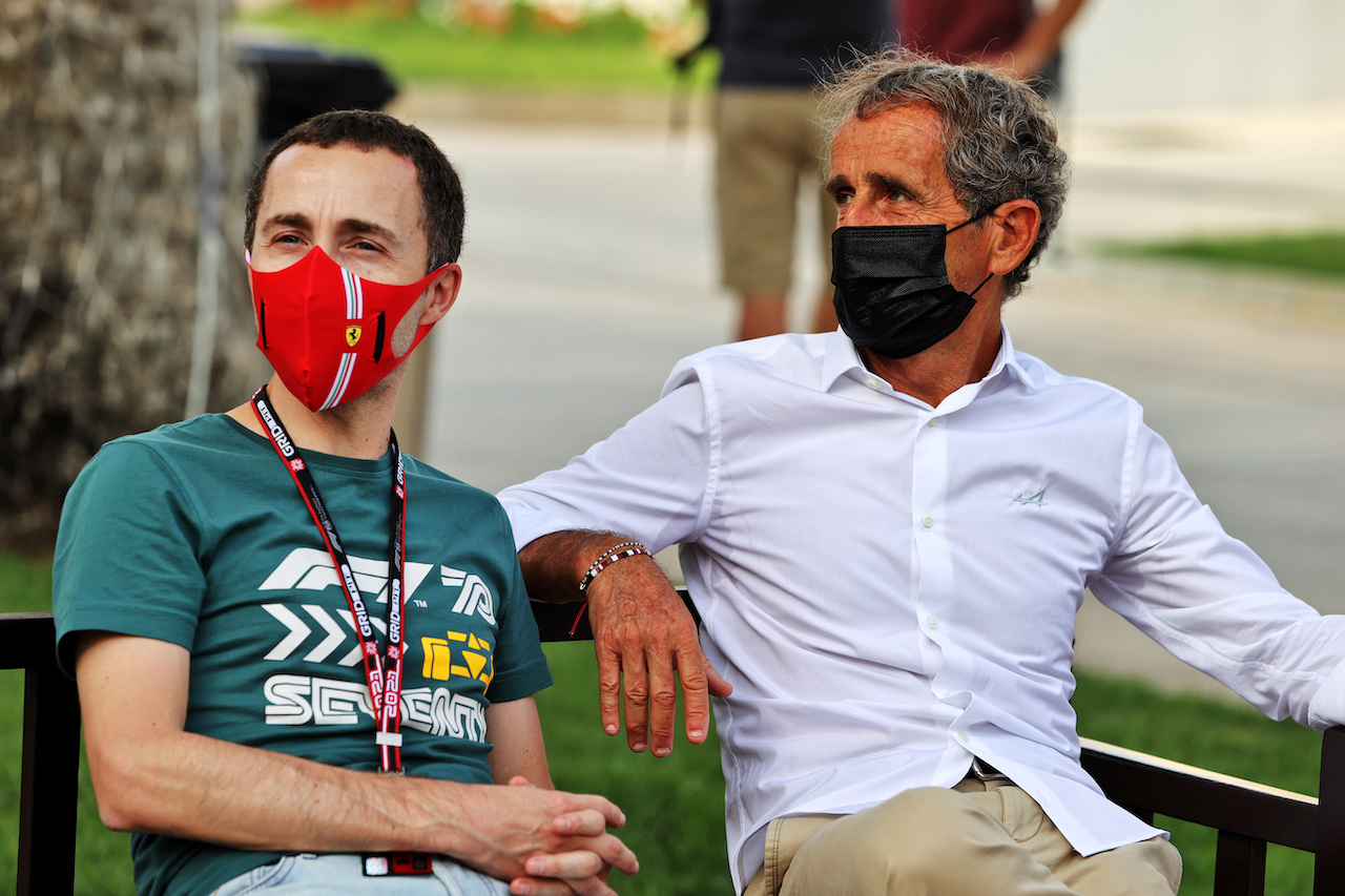 GP BAHRAIN, (L to R): Nicolas Todt (FRA) Driver Manager with Alain Prost (FRA) Alpine F1 Team Non-Executive Director.
25.03.2021. Formula 1 World Championship, Rd 1, Bahrain Grand Prix, Sakhir, Bahrain, Preparation Day.
- www.xpbimages.com, EMail: requests@xpbimages.com © Copyright: Moy / XPB Images