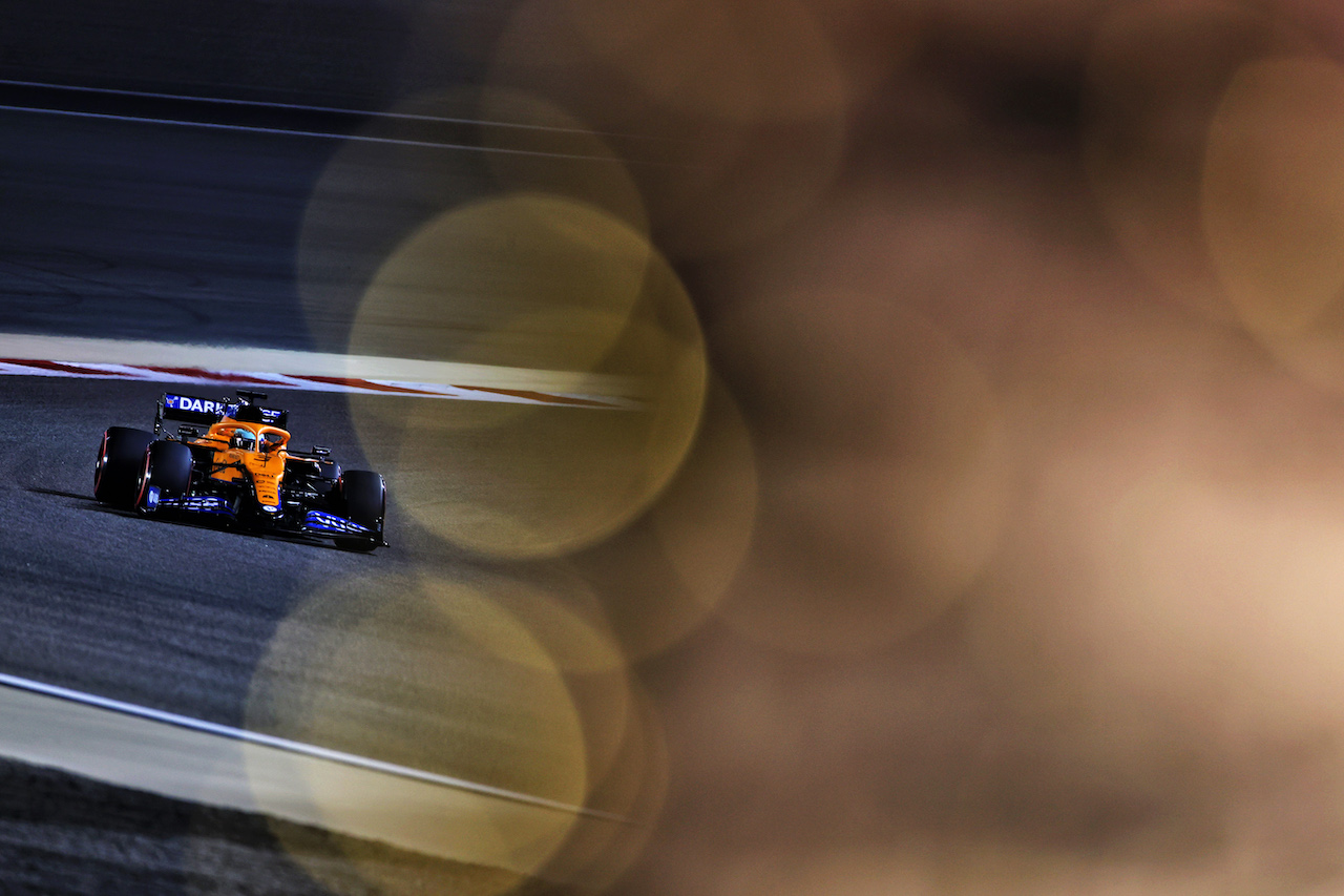 GP BAHRAIN, Daniel Ricciardo (AUS) McLaren MCL35M.
27.03.2021. Formula 1 World Championship, Rd 1, Bahrain Grand Prix, Sakhir, Bahrain, Qualifiche Day.
- www.xpbimages.com, EMail: requests@xpbimages.com © Copyright: Charniaux / XPB Images