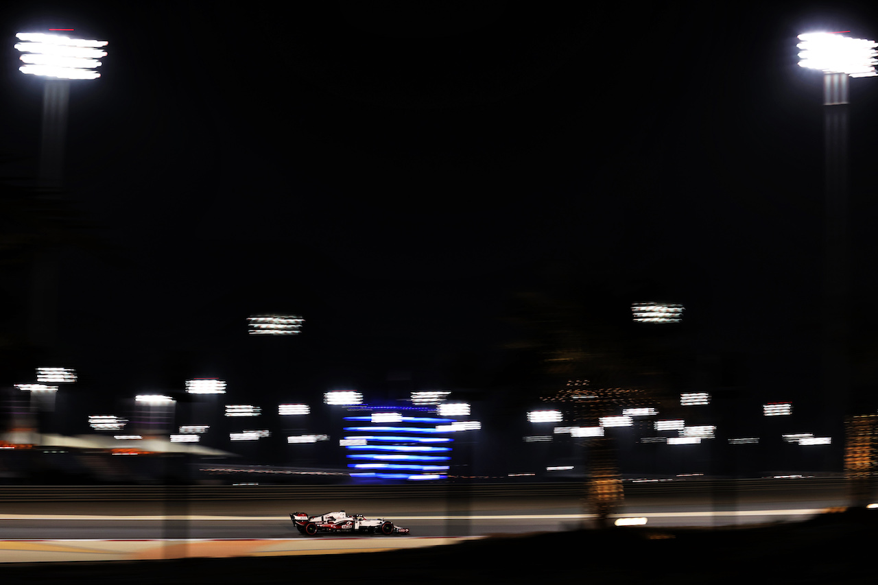 GP BAHRAIN, Kimi Raikkonen (FIN) Alfa Romeo Racing C41.
27.03.2021. Formula 1 World Championship, Rd 1, Bahrain Grand Prix, Sakhir, Bahrain, Qualifiche Day.
- www.xpbimages.com, EMail: requests@xpbimages.com © Copyright: Charniaux / XPB Images