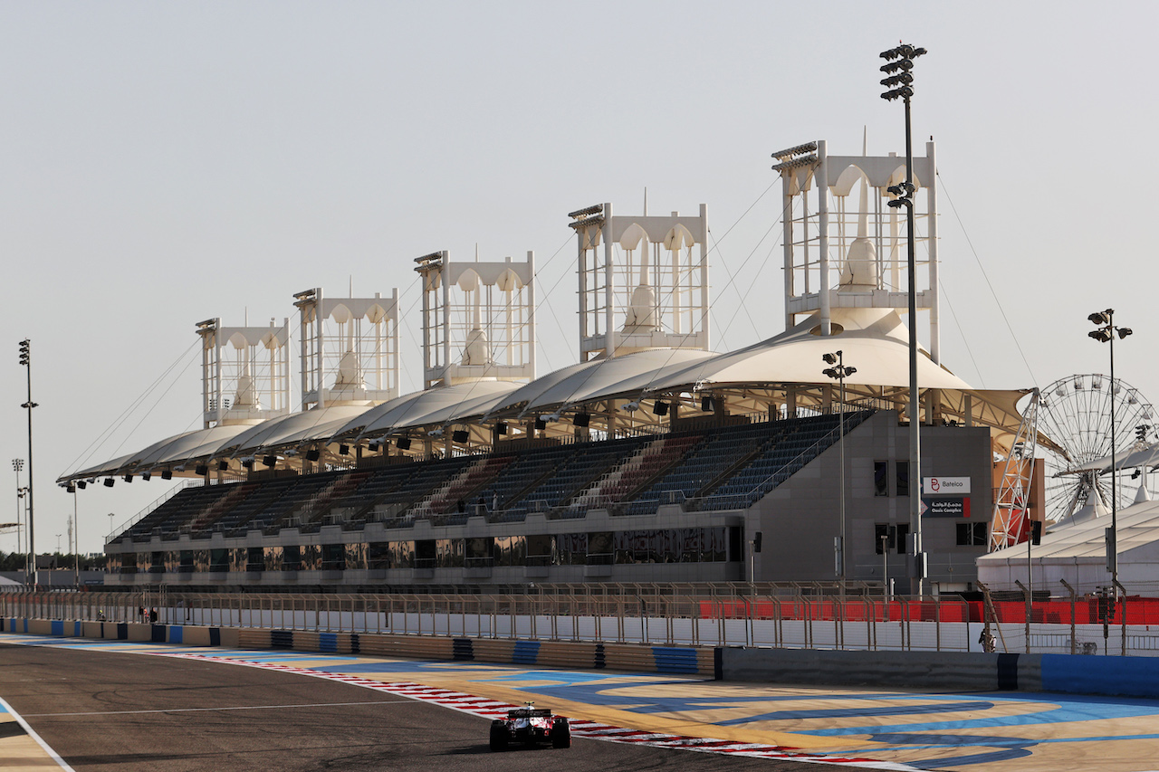 GP BAHRAIN, Antonio Giovinazzi (ITA) Alfa Romeo Racing C41.
27.03.2021. Formula 1 World Championship, Rd 1, Bahrain Grand Prix, Sakhir, Bahrain, Qualifiche Day.
- www.xpbimages.com, EMail: requests@xpbimages.com © Copyright: Charniaux / XPB Images