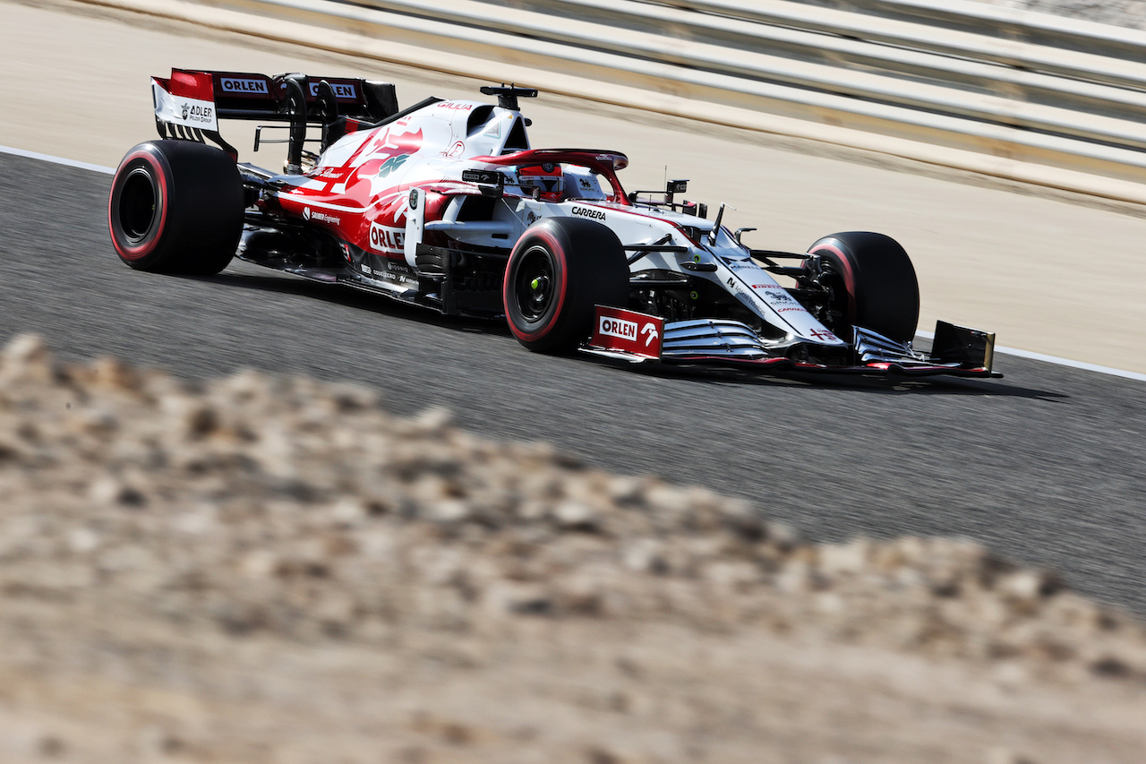 GP BAHRAIN, Kimi Raikkonen (FIN) Alfa Romeo Racing C41.
27.03.2021. Formula 1 World Championship, Rd 1, Bahrain Grand Prix, Sakhir, Bahrain, Qualifiche Day.
- www.xpbimages.com, EMail: requests@xpbimages.com © Copyright: Charniaux / XPB Images