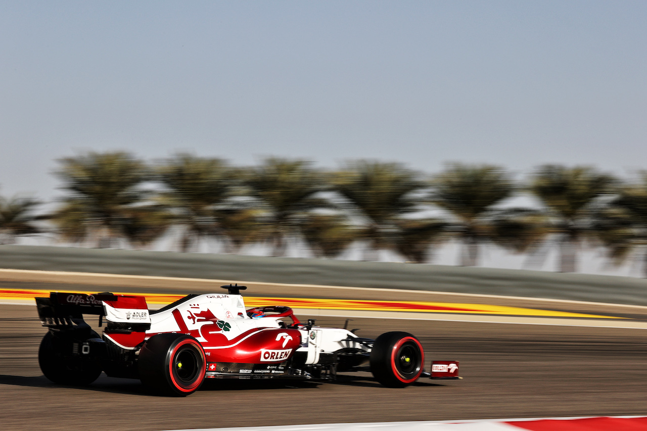 GP BAHRAIN, Kimi Raikkonen (FIN) Alfa Romeo Racing C41.
27.03.2021. Formula 1 World Championship, Rd 1, Bahrain Grand Prix, Sakhir, Bahrain, Qualifiche Day.
- www.xpbimages.com, EMail: requests@xpbimages.com © Copyright: Batchelor / XPB Images