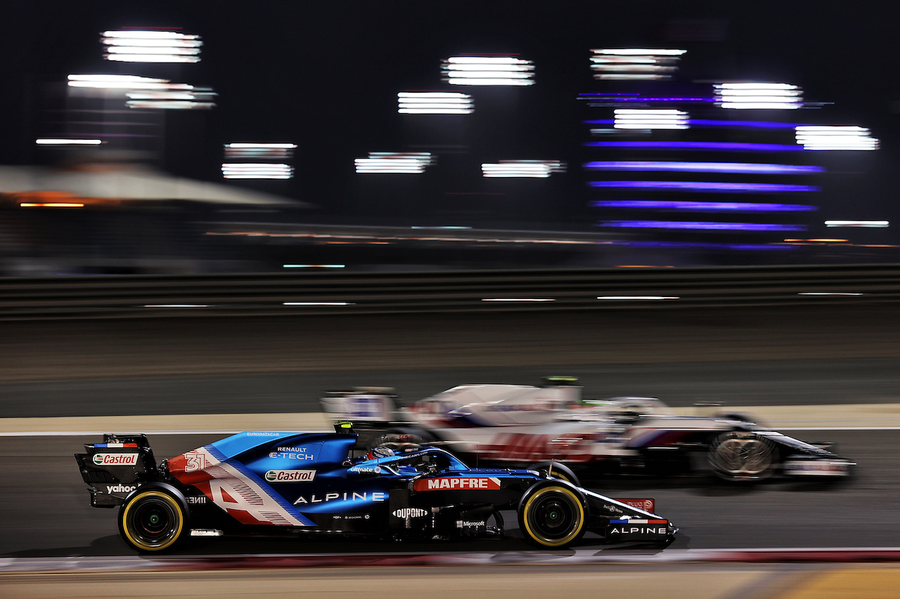 GP BAHRAIN, Esteban Ocon (FRA) Alpine F1 Team A521.
26.03.2021. Formula 1 World Championship, Rd 1, Bahrain Grand Prix, Sakhir, Bahrain, Practice Day
- www.xpbimages.com, EMail: requests@xpbimages.com © Copyright: Batchelor / XPB Images