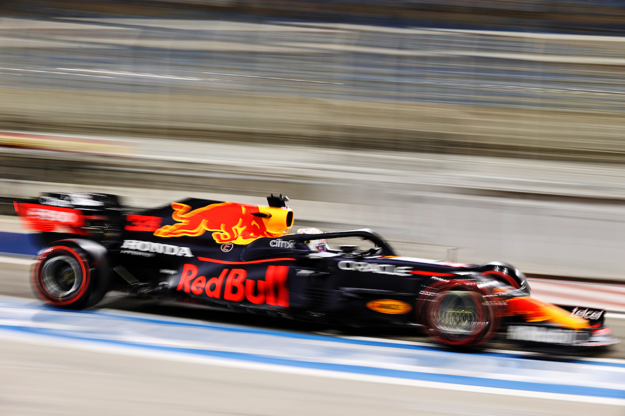 GP BAHRAIN, Max Verstappen (NLD) Red Bull Racing RB16B.
26.03.2021. Formula 1 World Championship, Rd 1, Bahrain Grand Prix, Sakhir, Bahrain, Practice Day
- www.xpbimages.com, EMail: requests@xpbimages.com © Copyright: Moy / XPB Images