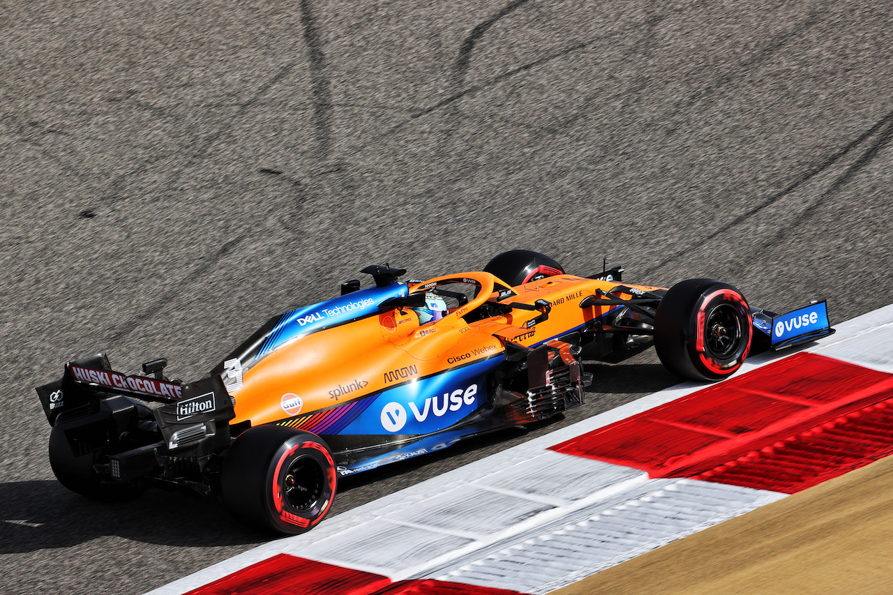 GP BAHRAIN, Daniel Ricciardo (AUS) McLaren MCL35M.
26.03.2021. Formula 1 World Championship, Rd 1, Bahrain Grand Prix, Sakhir, Bahrain, Practice Day
- www.xpbimages.com, EMail: requests@xpbimages.com © Copyright: Charniaux / XPB Images