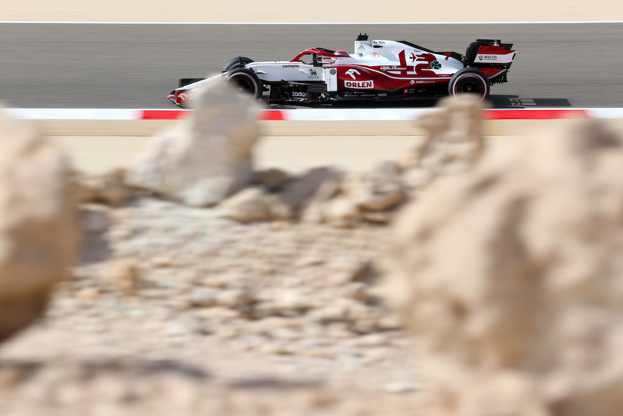 GP BAHRAIN, Kimi Raikkonen (FIN), Alfa Romeo Racing 
26.03.2021. Formula 1 World Championship, Rd 1, Bahrain Grand Prix, Sakhir, Bahrain, Practice Day
- www.xpbimages.com, EMail: requests@xpbimages.com ¬© Copyright: Charniaux / XPB Images