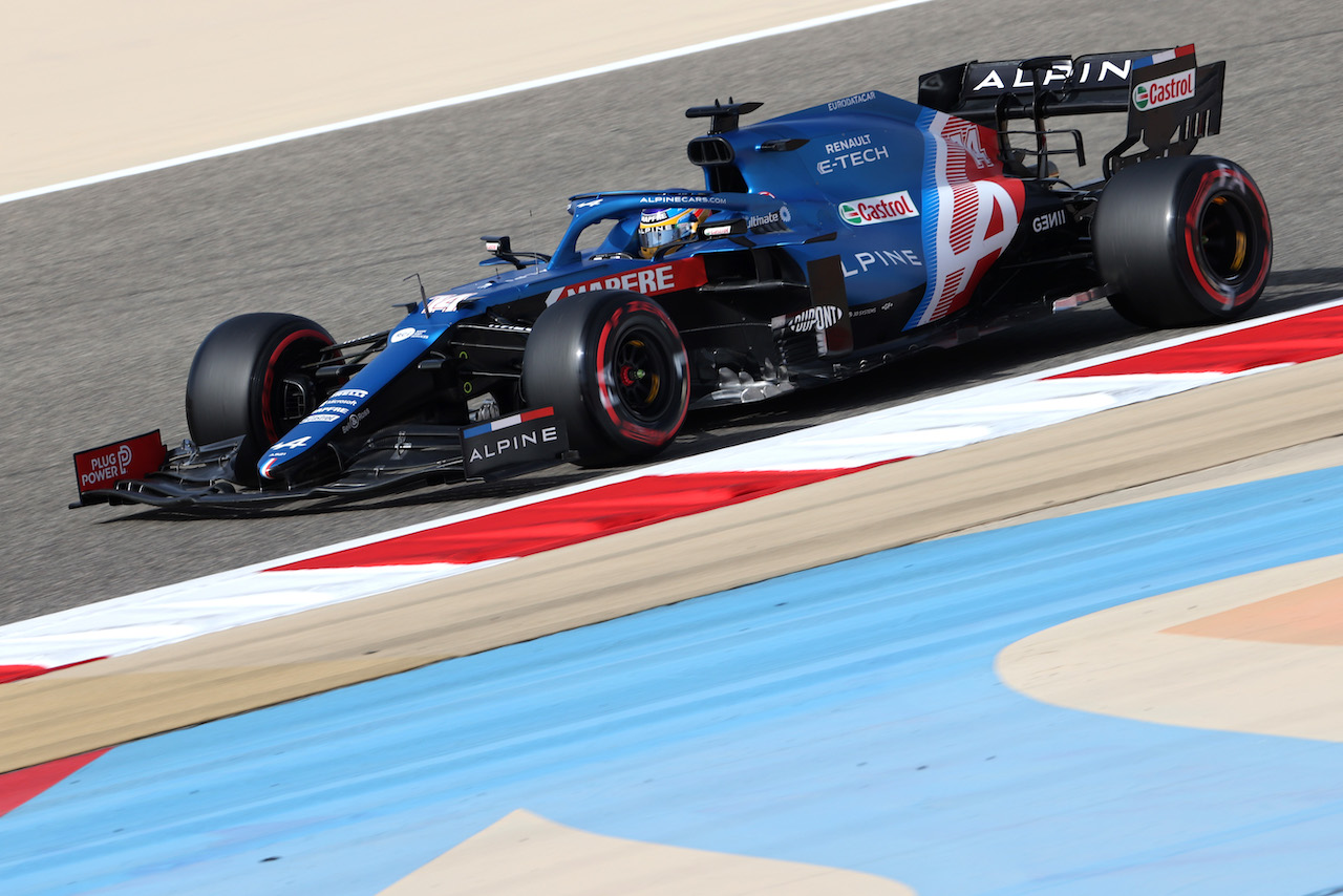 GP BAHRAIN, Fernando Alonso (ESP), Alpine F1 Team 
26.03.2021. Formula 1 World Championship, Rd 1, Bahrain Grand Prix, Sakhir, Bahrain, Practice Day
- www.xpbimages.com, EMail: requests@xpbimages.com © Copyright: Charniaux / XPB Images