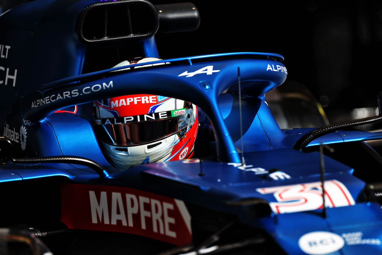 GP BAHRAIN, Esteban Ocon (FRA) Alpine F1 Team A521.
26.03.2021. Formula 1 World Championship, Rd 1, Bahrain Grand Prix, Sakhir, Bahrain, Practice Day
- www.xpbimages.com, EMail: requests@xpbimages.com © Copyright: Moy / XPB Images