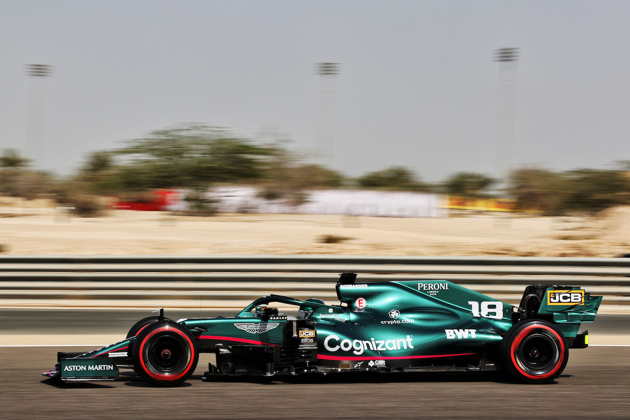 GP BAHRAIN, Lance Stroll (CDN) Aston Martin F1 Team AMR21.
26.03.2021. Formula 1 World Championship, Rd 1, Bahrain Grand Prix, Sakhir, Bahrain, Practice Day
- www.xpbimages.com, EMail: requests@xpbimages.com © Copyright: Batchelor / XPB Images