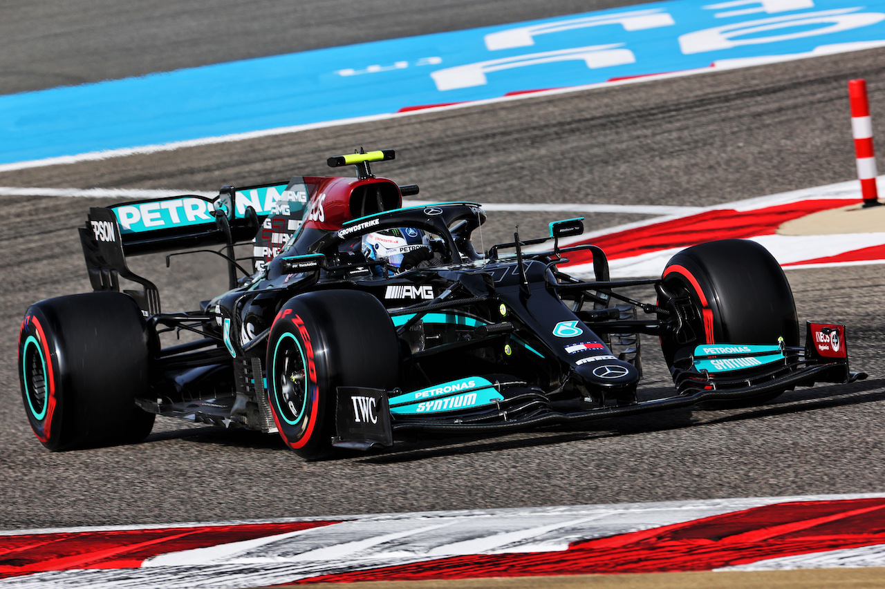 GP BAHRAIN, Valtteri Bottas (FIN) Mercedes AMG F1 W12.
26.03.2021. Formula 1 World Championship, Rd 1, Bahrain Grand Prix, Sakhir, Bahrain, Practice Day
- www.xpbimages.com, EMail: requests@xpbimages.com © Copyright: Batchelor / XPB Images