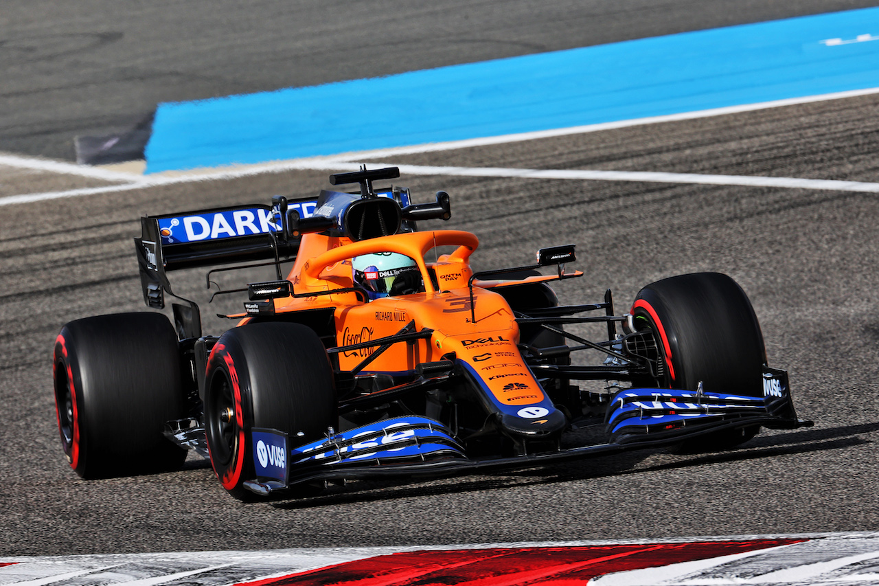 GP BAHRAIN, Daniel Ricciardo (AUS) McLaren MCL35M.
26.03.2021. Formula 1 World Championship, Rd 1, Bahrain Grand Prix, Sakhir, Bahrain, Practice Day
- www.xpbimages.com, EMail: requests@xpbimages.com © Copyright: Batchelor / XPB Images