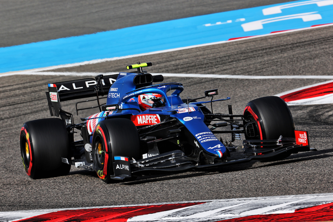 GP BAHRAIN, Esteban Ocon (FRA) Alpine F1 Team A521.
26.03.2021. Formula 1 World Championship, Rd 1, Bahrain Grand Prix, Sakhir, Bahrain, Practice Day
- www.xpbimages.com, EMail: requests@xpbimages.com © Copyright: Batchelor / XPB Images