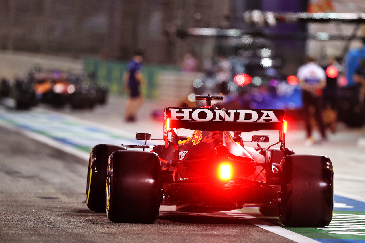 GP BAHRAIN, Max Verstappen (NLD) Red Bull Racing RB16B.
26.03.2021. Formula 1 World Championship, Rd 1, Bahrain Grand Prix, Sakhir, Bahrain, Practice Day
- www.xpbimages.com, EMail: requests@xpbimages.com © Copyright: Moy / XPB Images