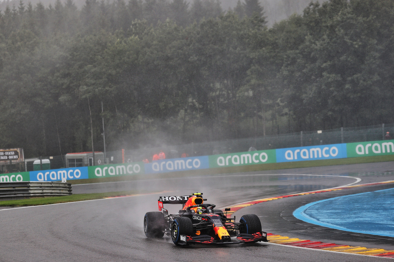 GP BELGIO, Sergio Perez (MEX) Red Bull Racing RB16B.
29.08.2021. Formula 1 World Championship, Rd 12, Belgian Grand Prix, Spa Francorchamps, Belgium, Gara Day.
- www.xpbimages.com, EMail: requests@xpbimages.com © Copyright: Batchelor / XPB Images