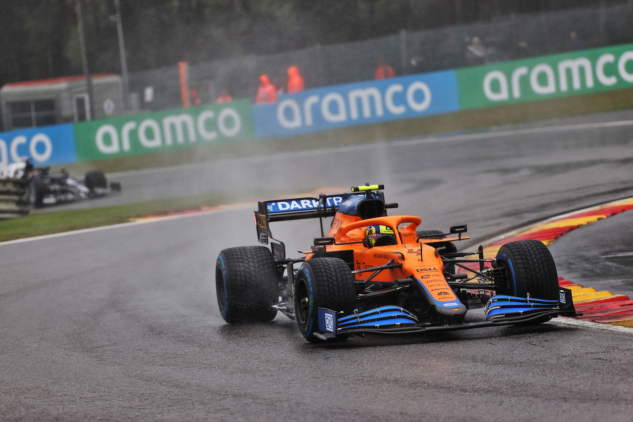 GP BELGIO, Lando Norris (GBR) McLaren MCL35M.
29.08.2021. Formula 1 World Championship, Rd 12, Belgian Grand Prix, Spa Francorchamps, Belgium, Gara Day.
- www.xpbimages.com, EMail: requests@xpbimages.com © Copyright: Batchelor / XPB Images